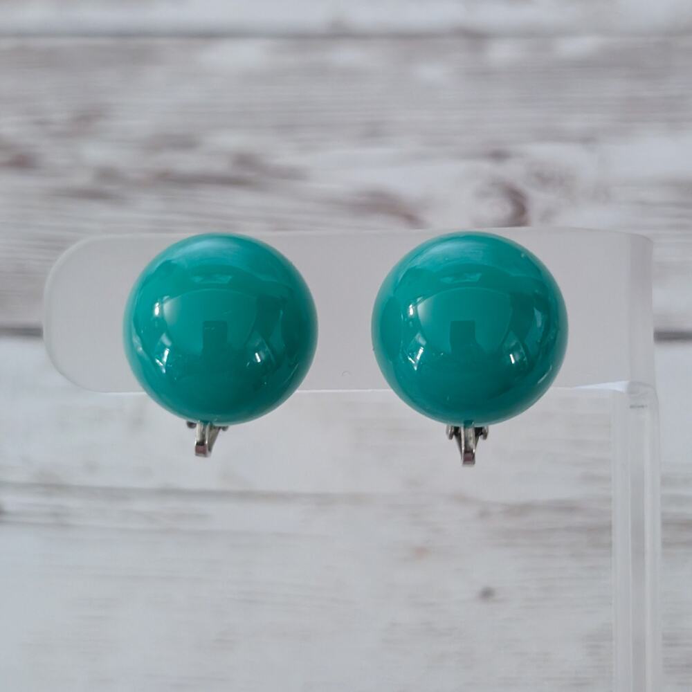 Vintage Clip On Earrings Unusual Shade of Retro Green 0.75"